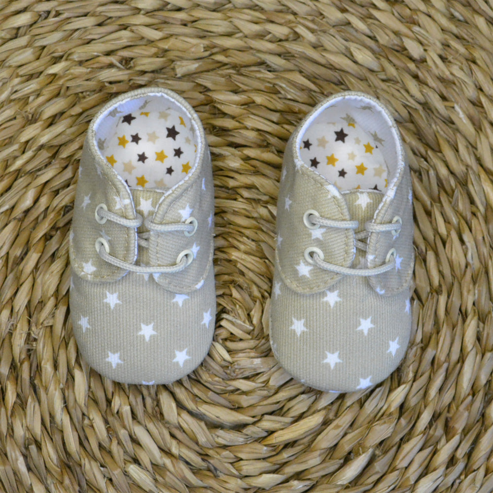 White stars short boots